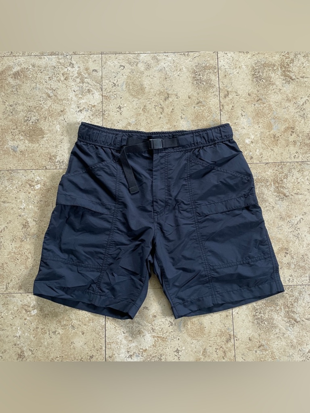 Uniqlo Men's Black Utility Shorts with Webbing Belt